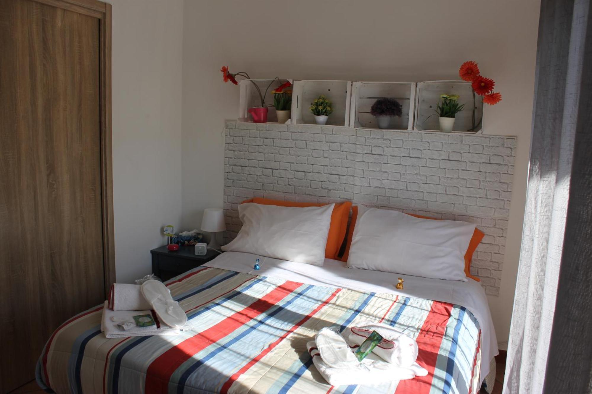 Standard Double Room with Shared Bathroom