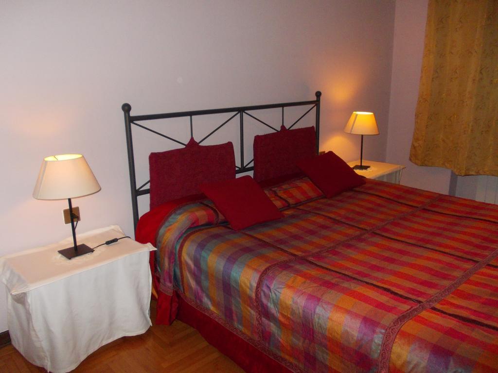 Double or Twin Room with Private Bathroom
