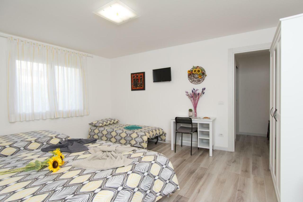 Vierbettzimmer mit eigenem Bad
