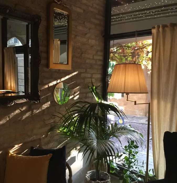 Avogari B&B-1