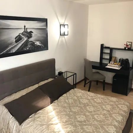Villa Trevisi - Rooms -Free Parking-3